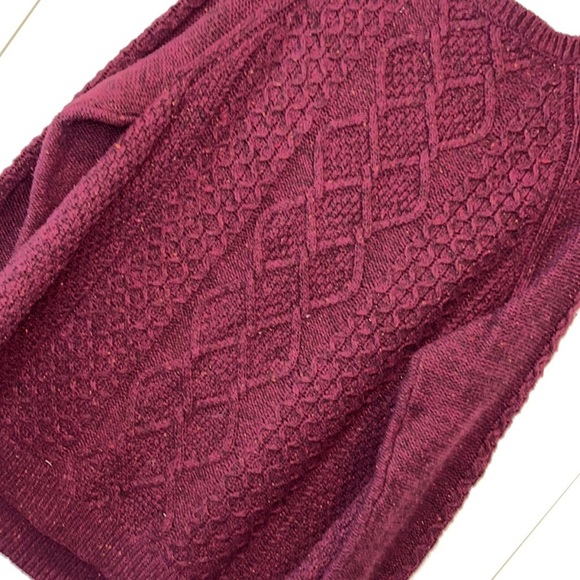 Maroon Lands End warm chunky cable knit wool blend sweater size 1X - Picture 9 of 10